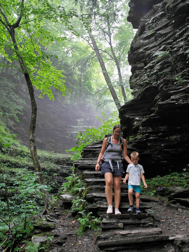 Rickets-Glenn-state-park-wandeling-met-kinderen